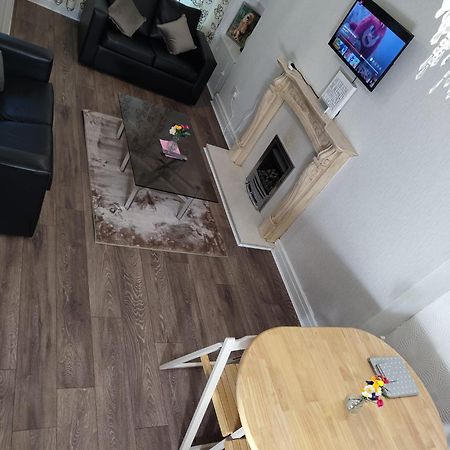 Anstuns Lodge Liverpool Buitenkant foto